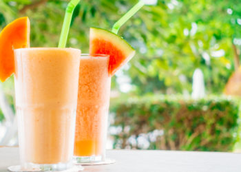 Batido de papaya y avena para la digestión