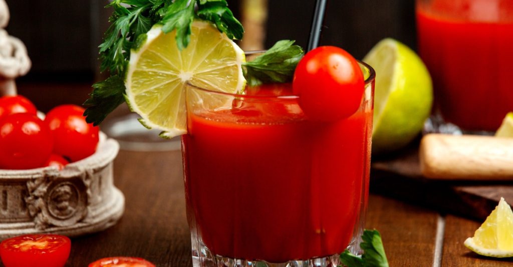 Jugo de tomate de árbol