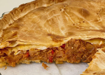 Tarta de atún clásica y jugosa