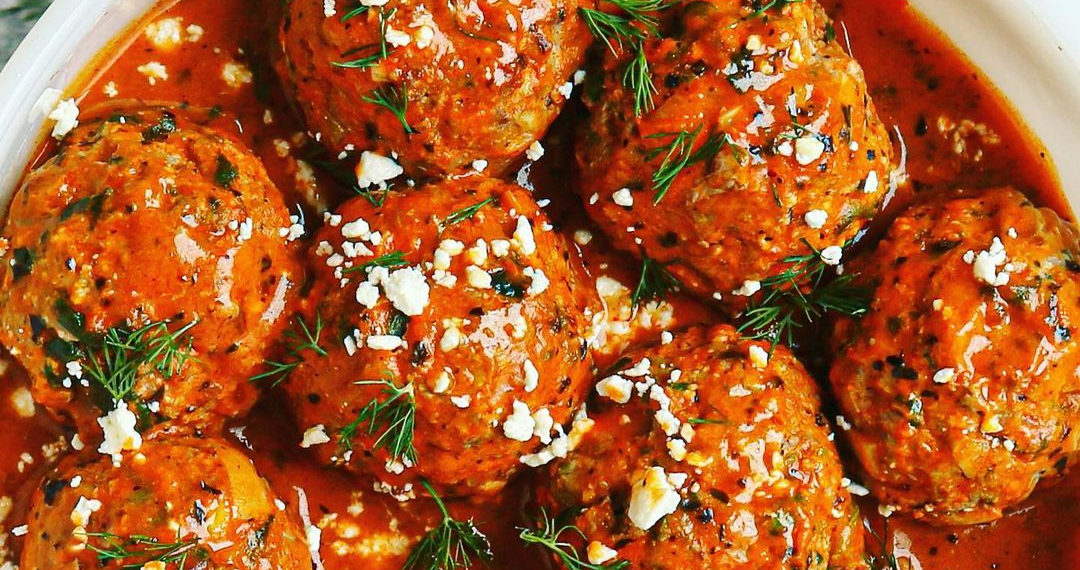 Albóndigas de carne con espinacas y salsa: realiza esta sustanciosa receta en pocos pasos