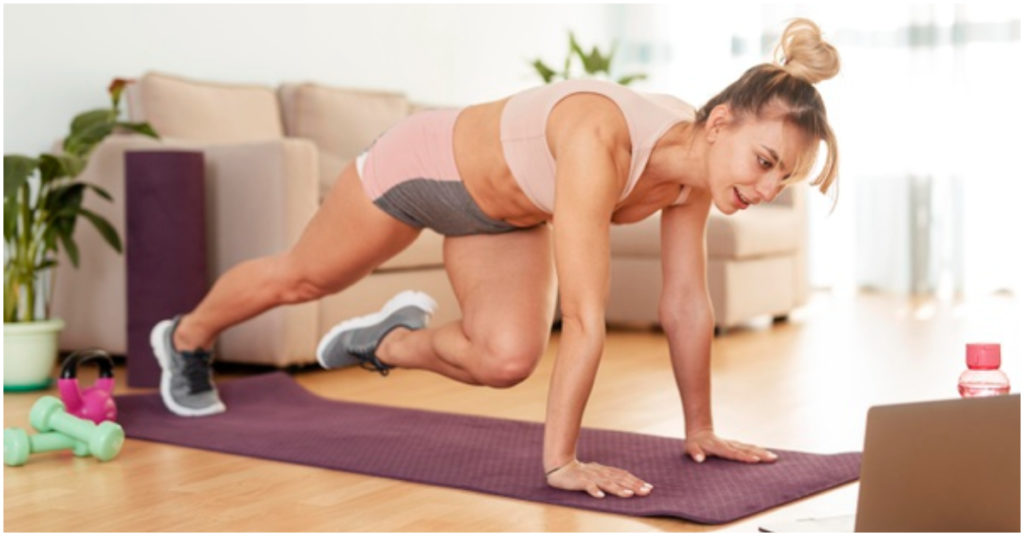 3 ejercicios sencillos para adelgazar y tonificar las piernas desde casa